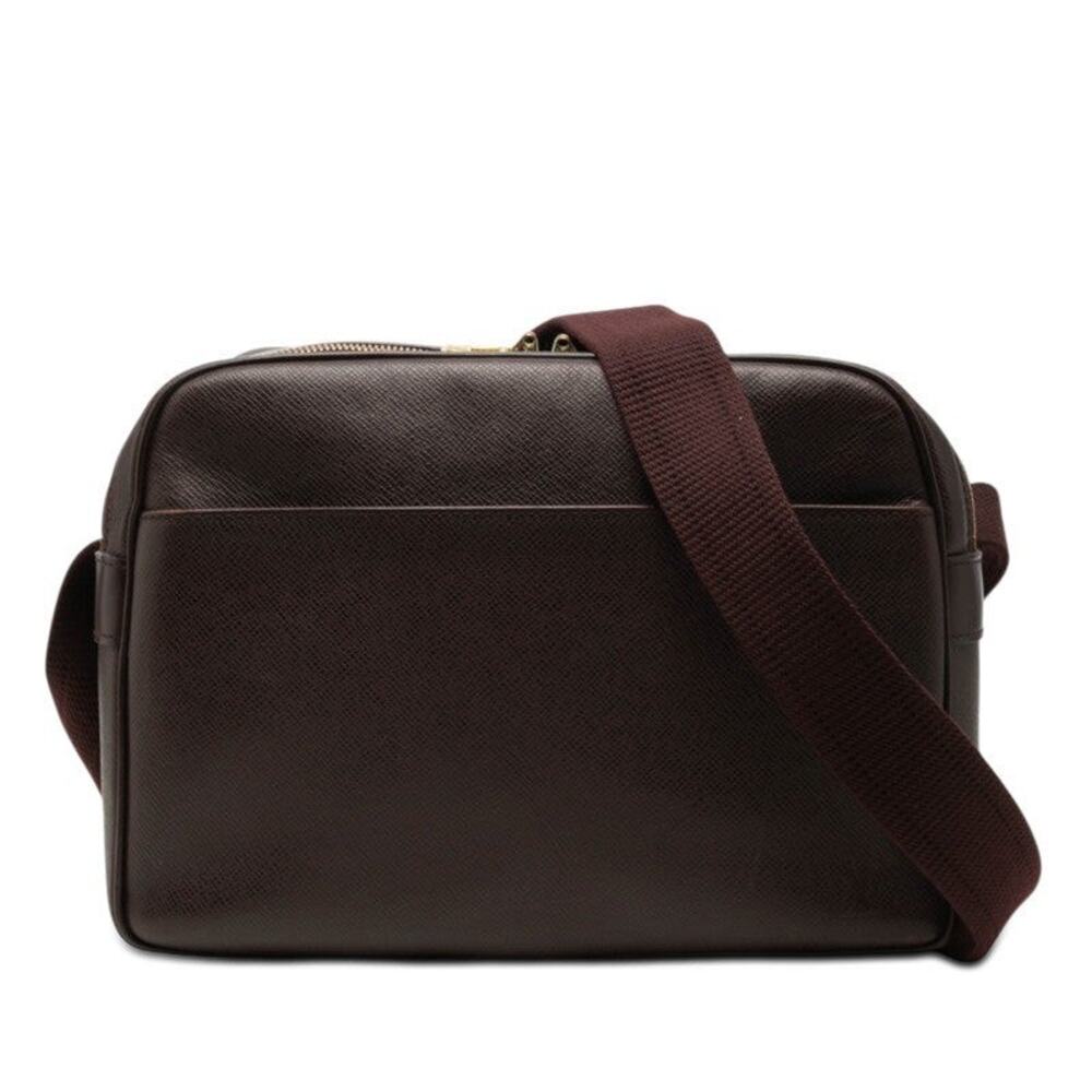 Louis Vuitton Taiga Reporter PM Shoulder Bag Acajou Wine